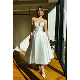 Vestido de fiesta formal elegante, de alta costura y adornado, con escote en V, corte A, sin mangas y sin tirantes