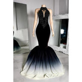 Robe de soirée sirène à col montant et manches longues, avec perles