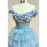 Robe de soirée trapèze en tulle, épaules dénudées, avec appliques à plusieurs niveaux et fente latérale