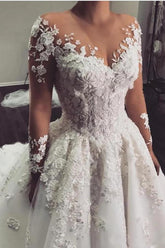 Elegant Long A-Line Bateau Appliques Lace Wedding Dress with Sleeves