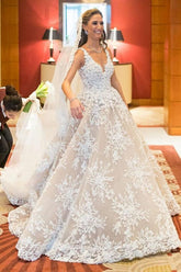 Glamorous Long A-line V-neck Lace Wedding Dress