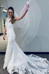 Robe de mariée sirène en dentelle avec traîne semi-cathédrale et dos nageur WD492