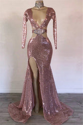 Robe de bal sirène longue et modeste, col en V, fente avant à sequins et manches