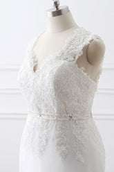 Princess V-Neck Tulle New Arrival Wedding Dress With Lace