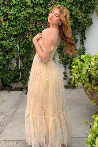 A Line Sweetheart Champagne Long Prom Dress with Embroidery