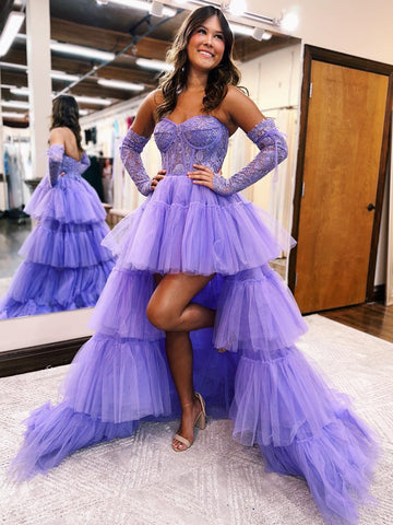 Robe de bal asymétrique trapèze sans bretelles en tulle à volants