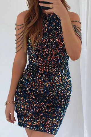 Robe cocktail mini à sequins et franges sur les épaules, vue glamour 
