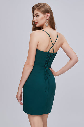 Vestidos cortos de fiesta con escote en V, tirantes finos y cordones.