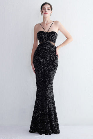 Robe de bal longue sirène noire à sequins et décolleté en V, avec découpe en forme de goutte d'eau.