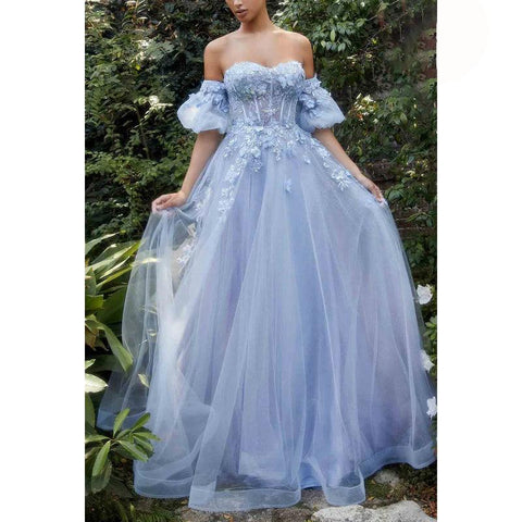Robe de soirée longue trapèze en tulle transparent avec appliques et bretelles en cœur