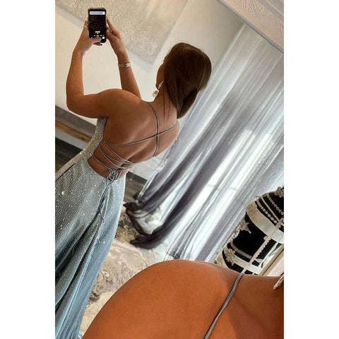 Robe de soirée longue scintillante à col en V profond et bretelles spaghetti