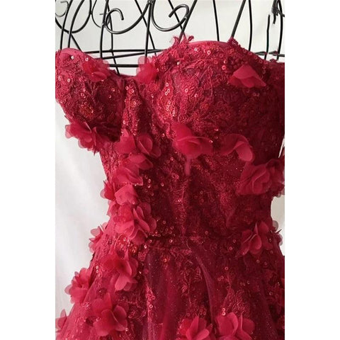 Vestido de noche glamuroso y dramático con hombros descubiertos, sin mangas, corte A y apliques