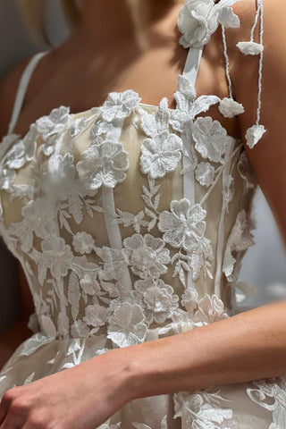 Deluxe Short A-Line Square Neck Spaghetti Straps Lace Prom Dresses with Appliques