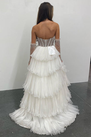 Robe de bal trapèze en organza à volants et décolleté cœur, manches amovibles