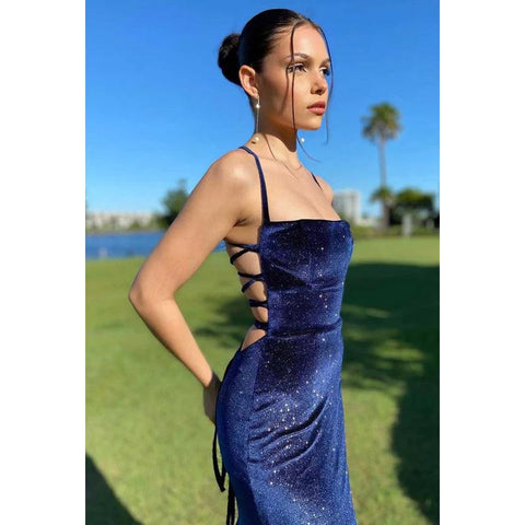 Vestido de fiesta largo de terciopelo con tirantes finos y brillante