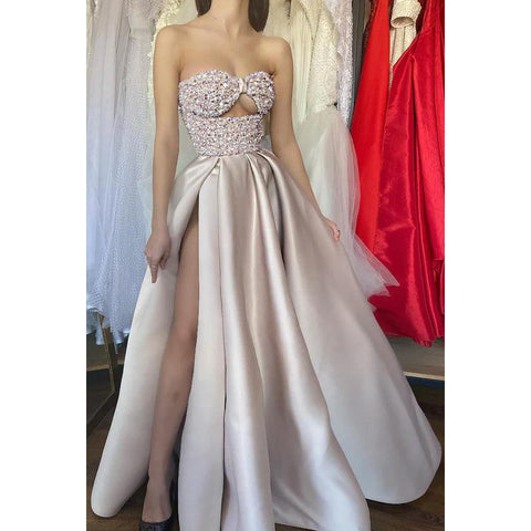 Robe de soirée longue trapèze en satin froncé à paillettes sans manches