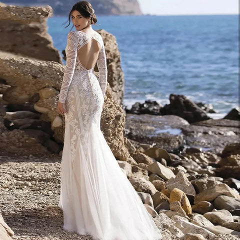 Mermaid Bride Gowns Long Sleeve V-Neck Lace Appliques Sexy Open Back Tulle Wedding Dresses Sweep Train Vestidos De Noive