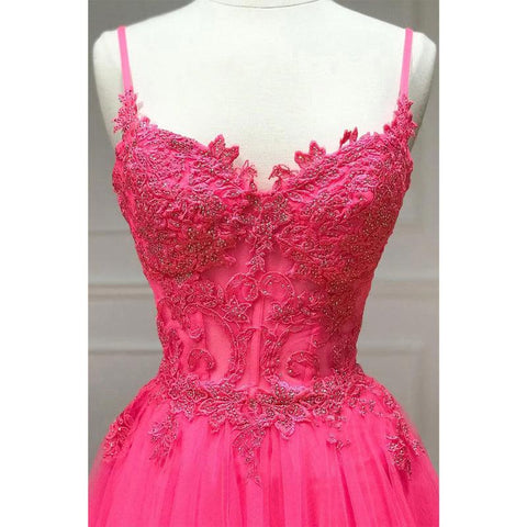 Vestido de fiesta largo de corte A con tirantes finos y apliques de encaje 