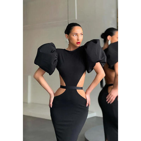 Vestido de noche largo con escote redondo y aberturas, con mangas abullonadas