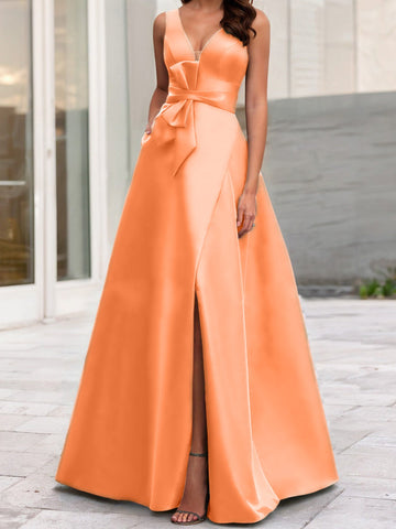 Vestidos de corte princesa/línea A para la madre de la novia, sin mangas, con escote en V y abertura lateral. 