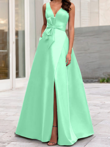 Vestidos de corte princesa/línea A para la madre de la novia, sin mangas, con escote en V y abertura lateral. 