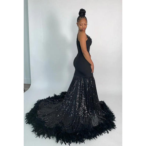 Robe de soirée longue en satin à paillettes et plumes, style sirène, col en V