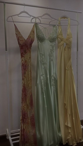 Robe de bal élégante jaune en satin à col halter et perles, fente sirène, robe de soirée Y8426