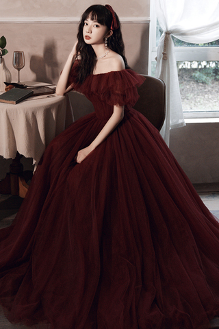 Robe de bal bordeaux à épaules dénudées en tulle Y8351