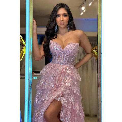 Vestido de fiesta glamuroso y dramático con apliques en forma de A, hombros descubiertos, sin mangas