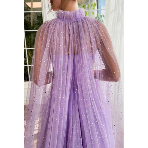 Vestido de fiesta largo de tul con escote en forma de A y tirantes finos con chal