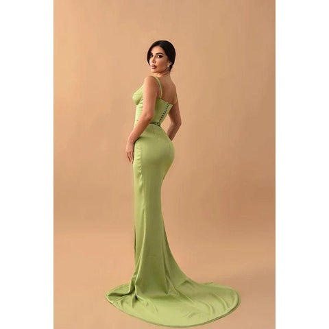 Vestido de noche largo de sirena de satén con abertura lateral y escote en V sexy con cola