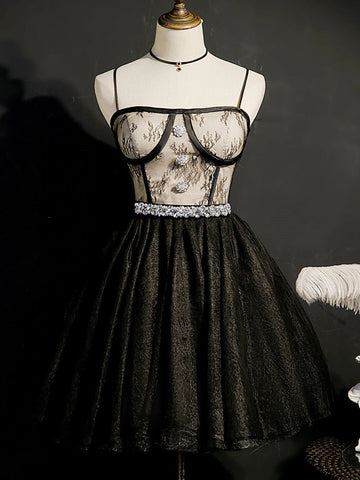 Robes de bal chics en dentelle à fines bretelles et tulle