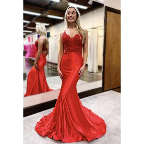 Elegante y lujoso vestido de fiesta de sirena con escote en V, tirantes finos y corte trompeta, sin espalda