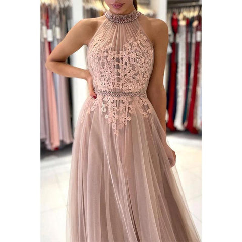 Robe de soirée élégante en tulle avec appliques en dentelle et décolleté haut 