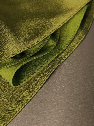 Elegante vestido de fiesta de satén verde oliva con hombros descubiertos y abertura, estilo sirena, modelo Y8650