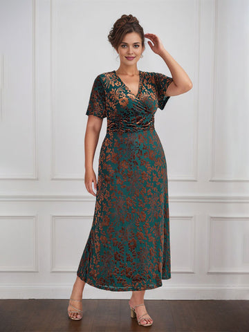 Vintage Plain V-Neck Short Sleeves Velvet Tea-Length Mother of the Bride Dress With Slit