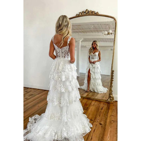 Vestido de fiesta largo de corte A con apliques de encaje y escote en forma de corazón y abertura