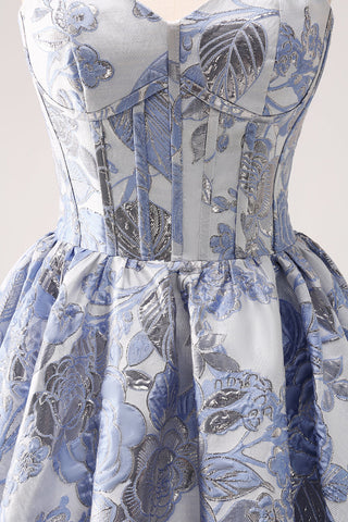 Robe de bal courte bleue à imprimé cœur et corset, coupe trapèze, avec volants