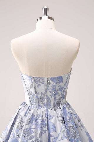 Robe de bal courte bleue à imprimé cœur et corset, coupe trapèze, avec volants