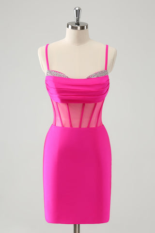 Robe de bal courte fuchsia moulante à corset plissé et perles