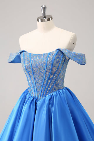 Robe de bal bleue mignonne à épaules dénudées et corset ornée de perles