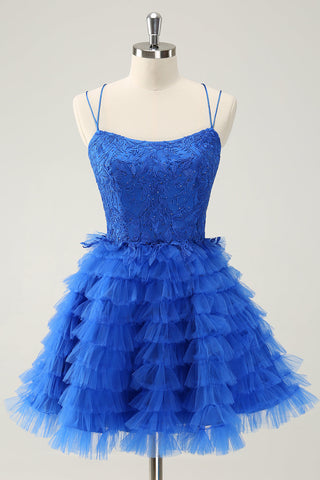 Robe de bal courte bleue mignonne, coupe trapèze, dos lacé, à volants et ornée de perles