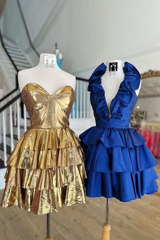 Vestido corto de satén con escote en V profundo, corte en A y volantes para baile de bienvenida