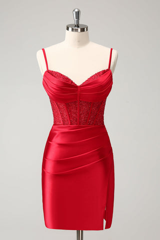Robe de bal courte rouge corsetée avec laçage au dos