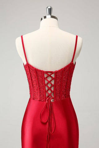 Robe de bal courte rouge corsetée avec laçage au dos