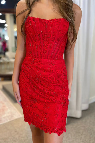 Vestido de fiesta corto ajustado sin tirantes con corsé fruncido y lentejuelas.