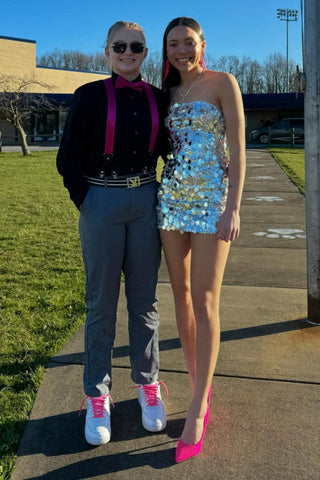 Vestido ajustado de lentejuelas plateadas brillantes sin tirantes para baile de bienvenida