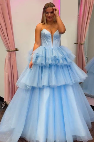 Robe de bal tendance à bustier en tulle, coupe trapèze, corset long à volants