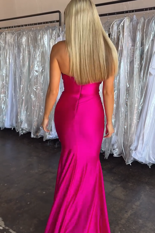 Robe de bal longue sirène en satin à décolleté cœur