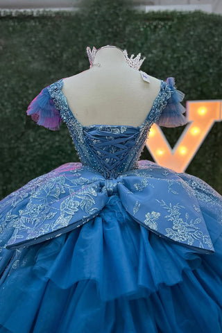 Grey Blue V-Neck Short Sleeves Princess Appliqued Quinceanera Dress with Train